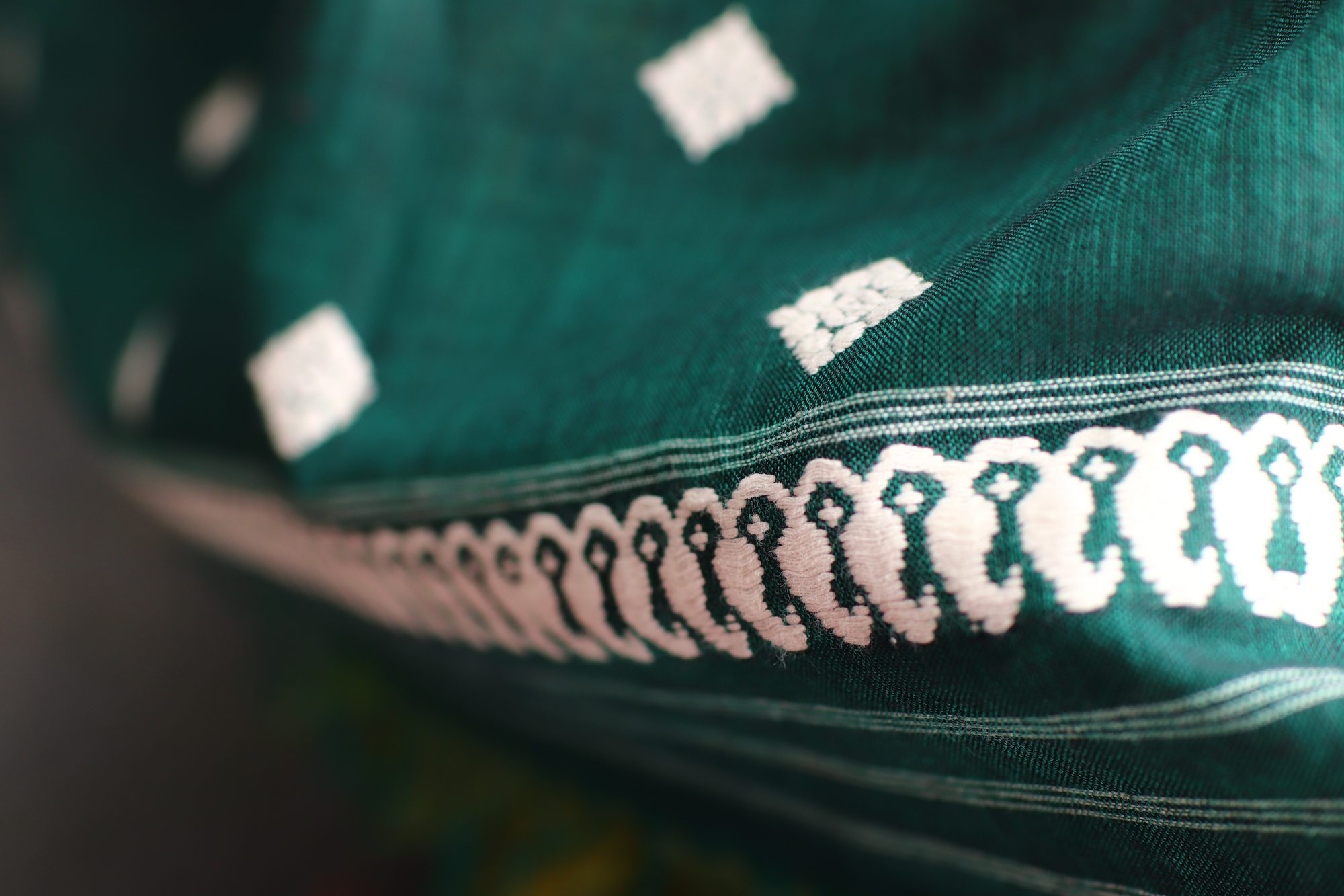 Bottle Green Handwoven Saree with Small Buta