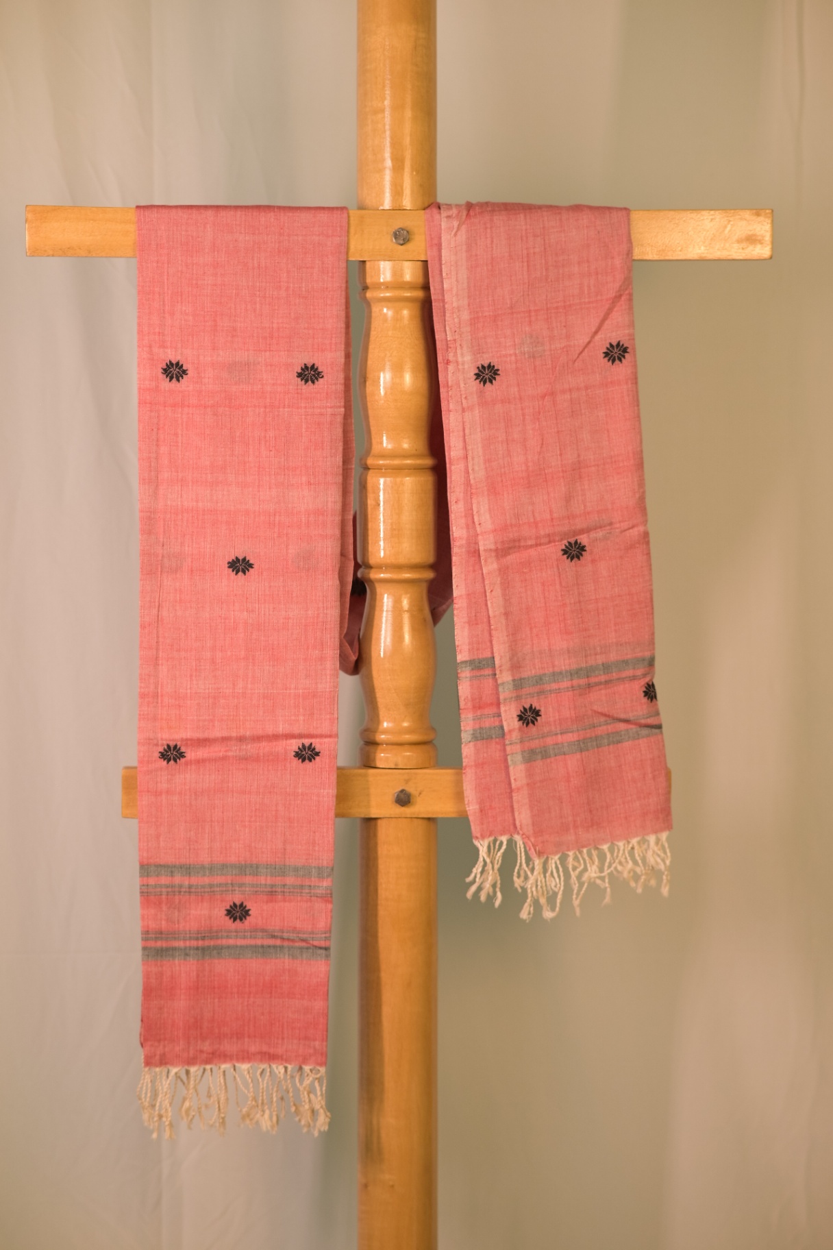 Pink Cotton Handwoven Stole with Black Buta